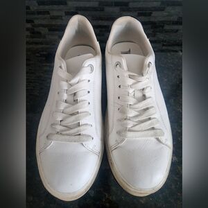 Steve Madden sneakers